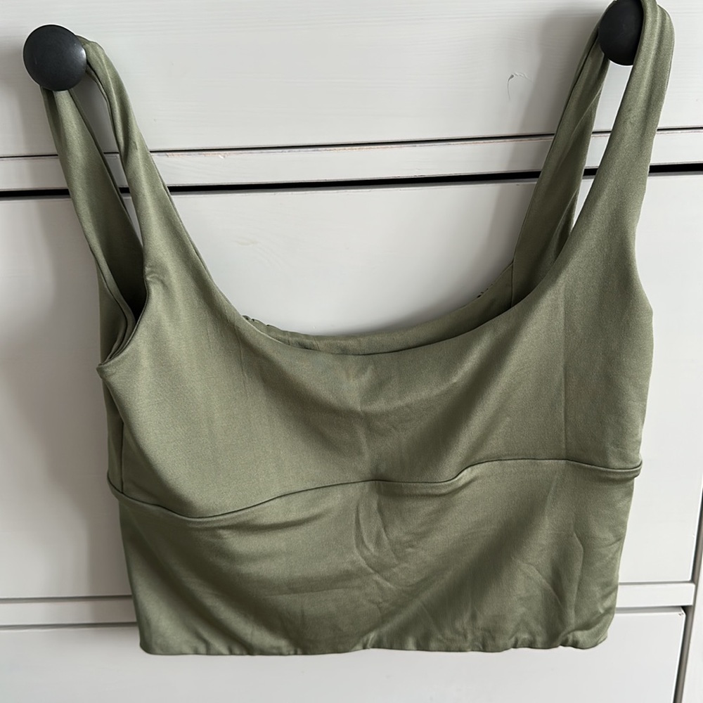 O.Vianca Tank Top - Picture 2 of 4